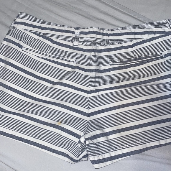 GAP Shorts - Picture 5 of 7